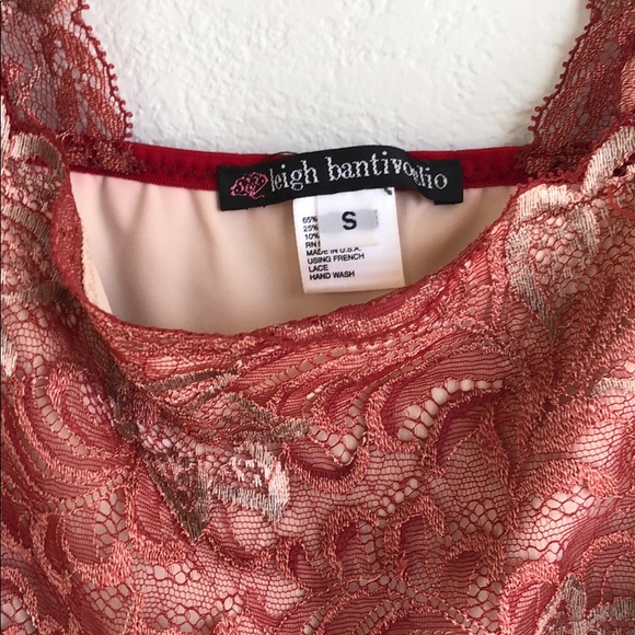 💝Designer Leigh Bantivoglio French lace top - Picture 3 of 6